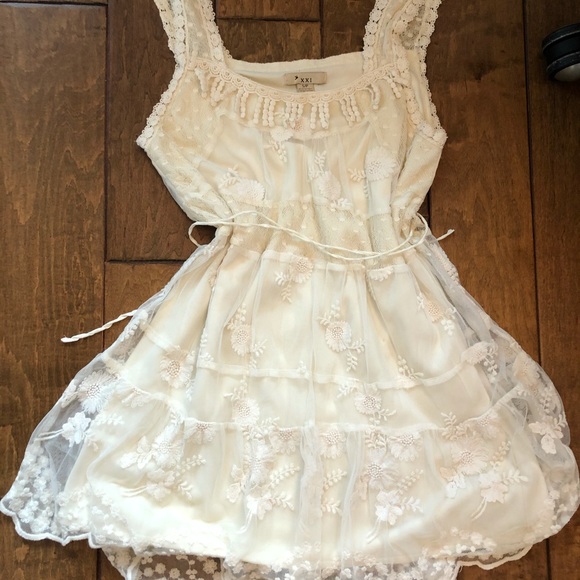 Forever 21 Dresses & Skirts - 2 for $10 🌸 Lace dress